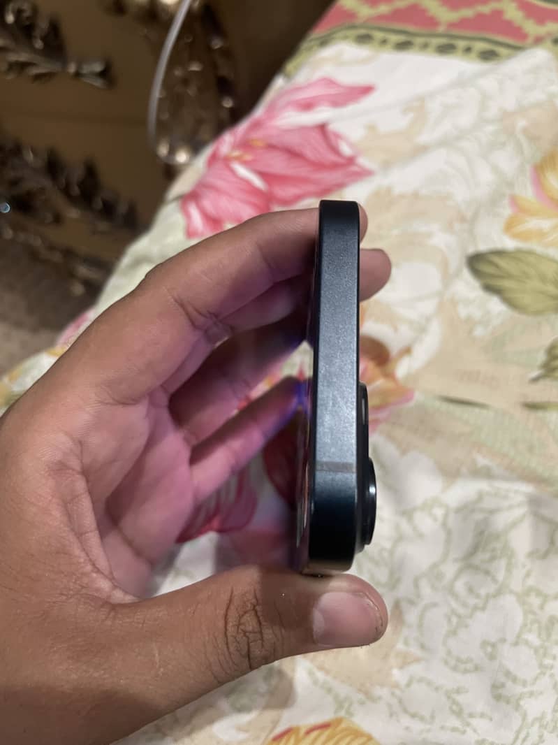 Apple iPhone 14 6
