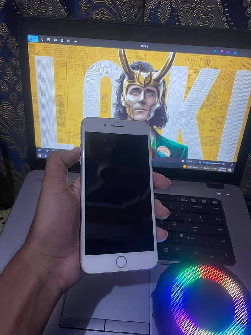 Apple iPhone 8 Plus 7