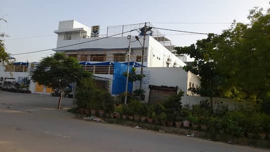 1000 Yards Main Road Plot Near Beacon House School