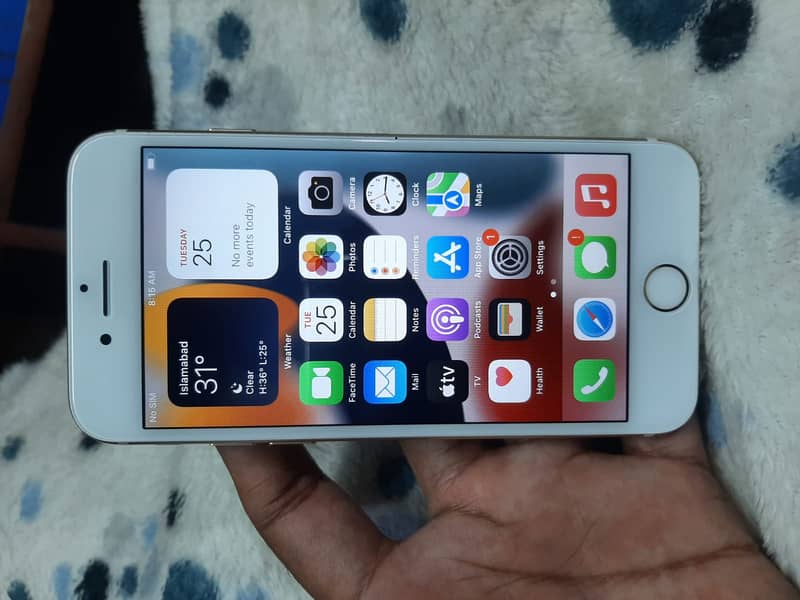 Apple iPhone 7 0