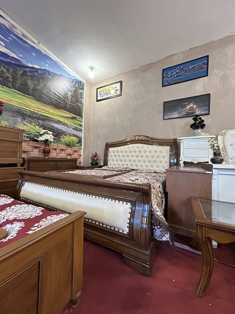 Chain one bed set 1