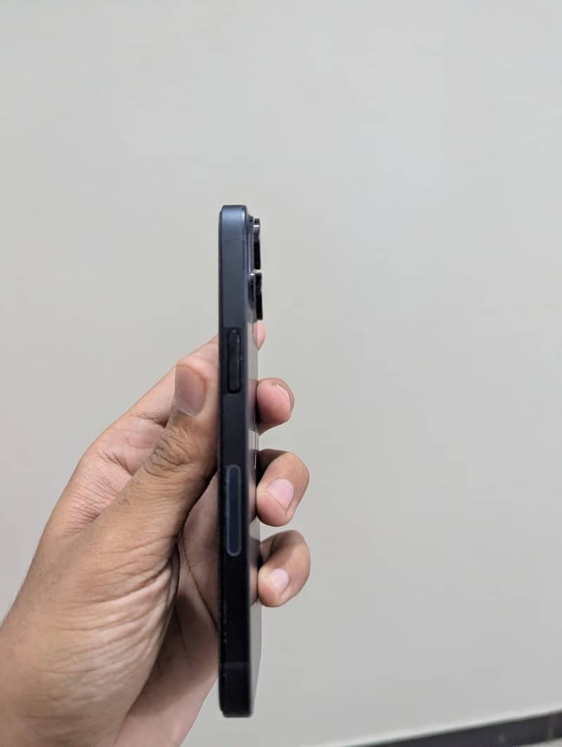 Apple iPhone 14 4