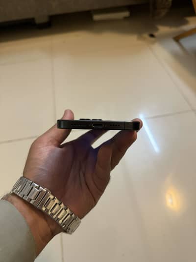 URGENT iPHONE 15PROMAX