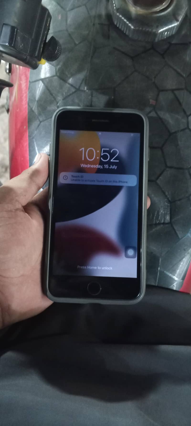 Apple iPhone 7 Plus 2