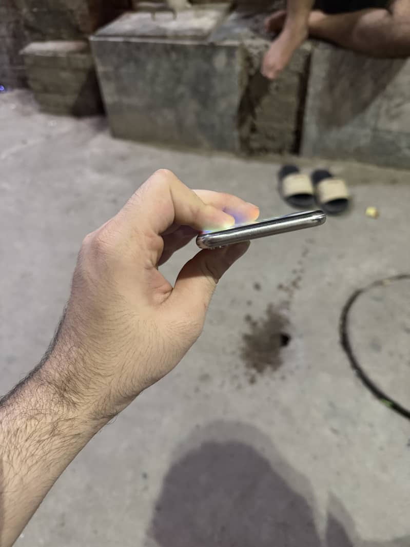 Apple iPhone X 0