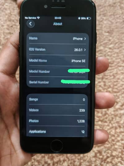 Apple iPhone SE