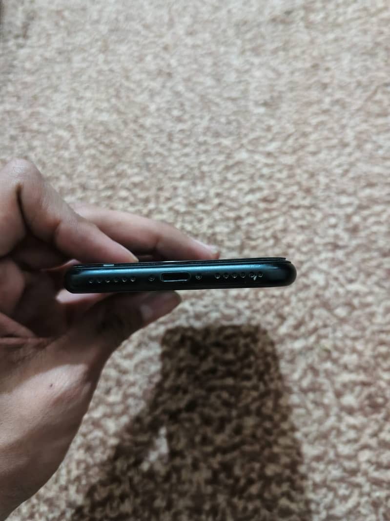 Apple iPhone SE 3