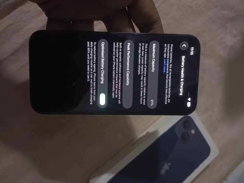 Apple iPhone 13 6