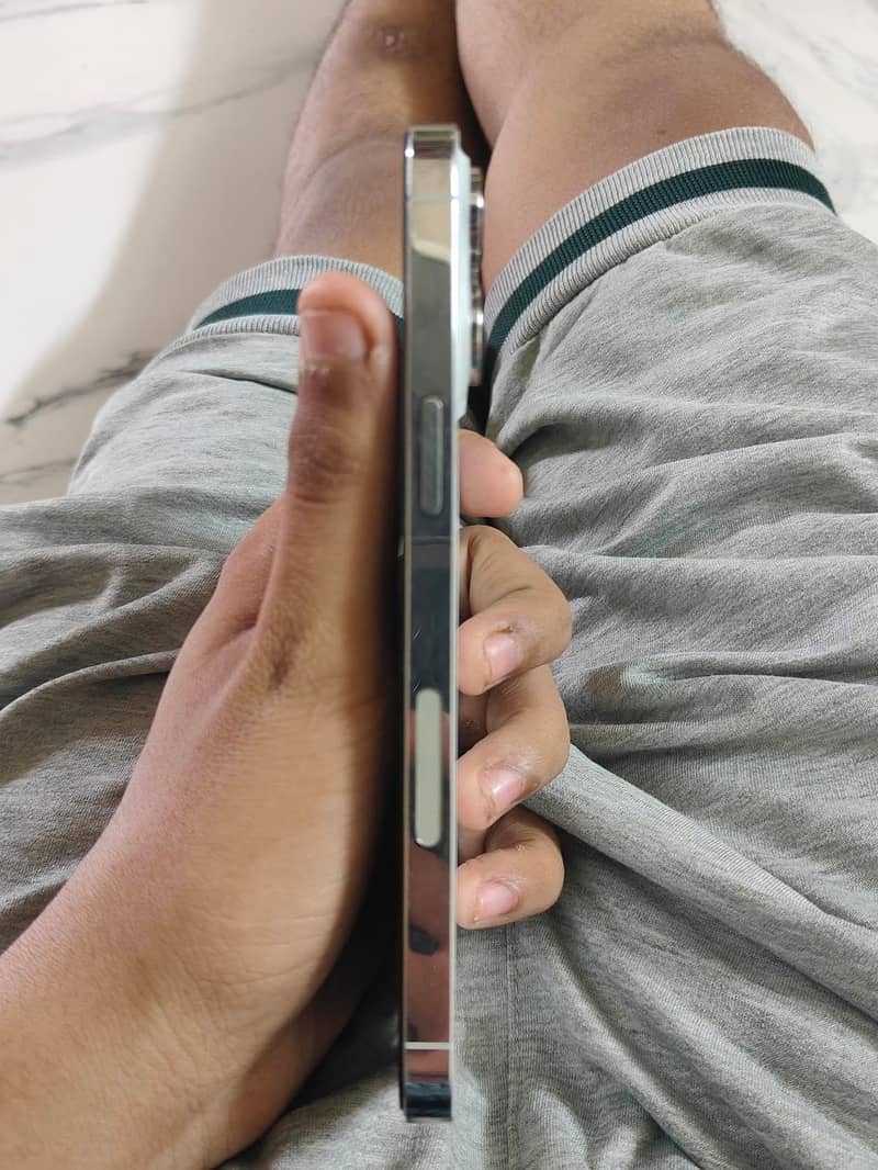 Apple iPhone 14 Pro Max mdm 6