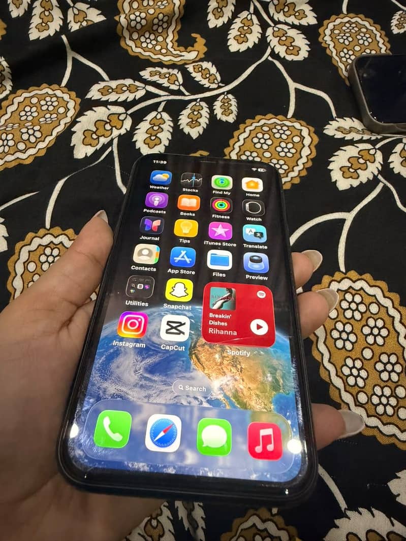 Apple iPhone 11 1
