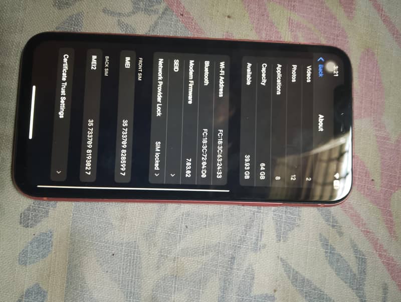 Apple iPhone XR 9