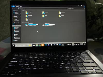 Latitude 5300 10/9 condition read descirption