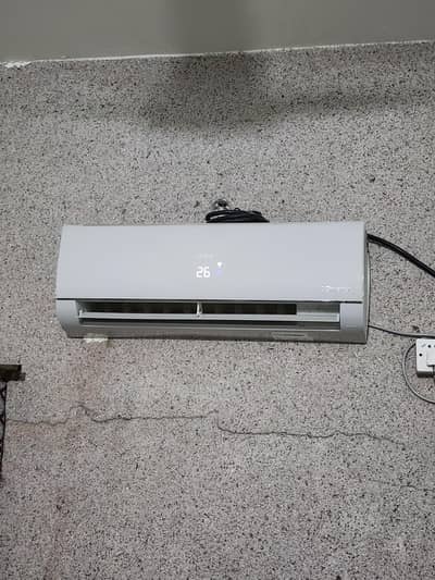 Haier 1. ton inverter ac /WIFI/AMPARE LOCK/ under Official warranty