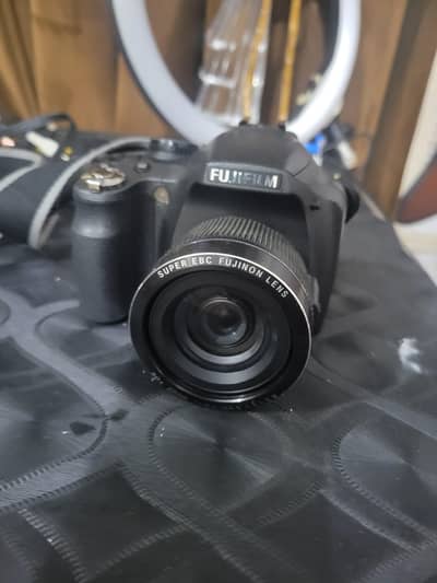 dslr camera finepix sl310