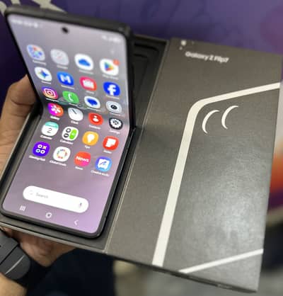Samsung Mobile Z Flip 7
