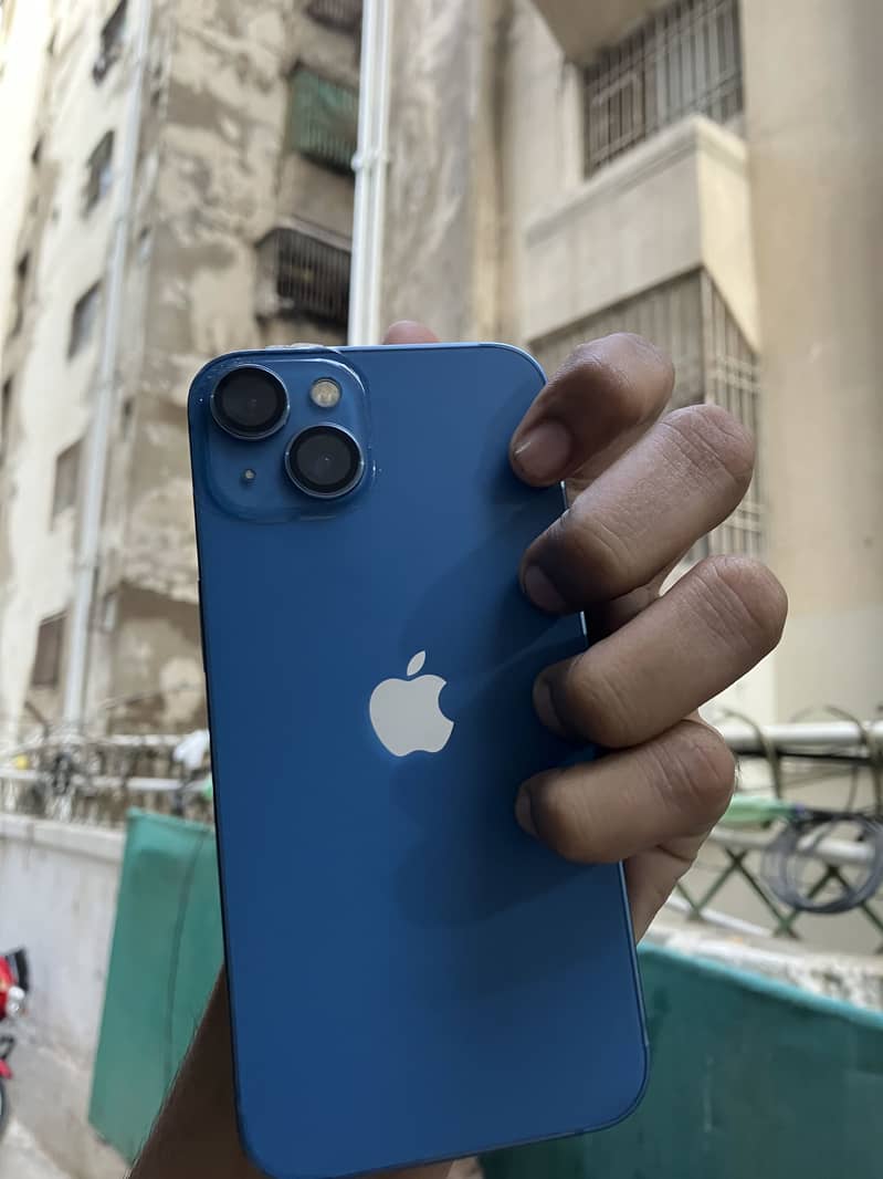 Apple iPhone 13 4
