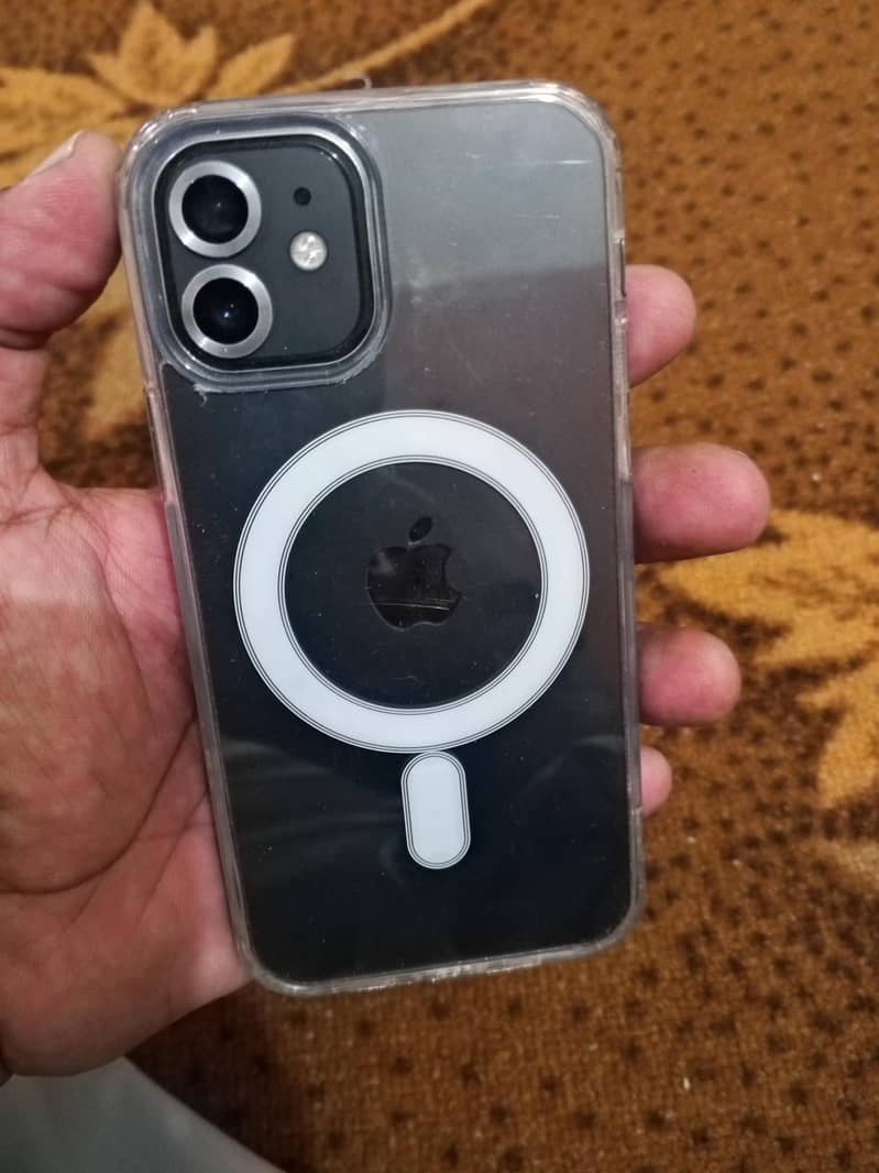 Apple iPhone 12 7