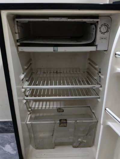 Kenwood small fridge