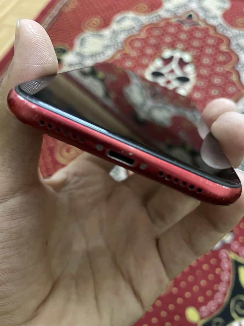 Apple iPhone 11 3