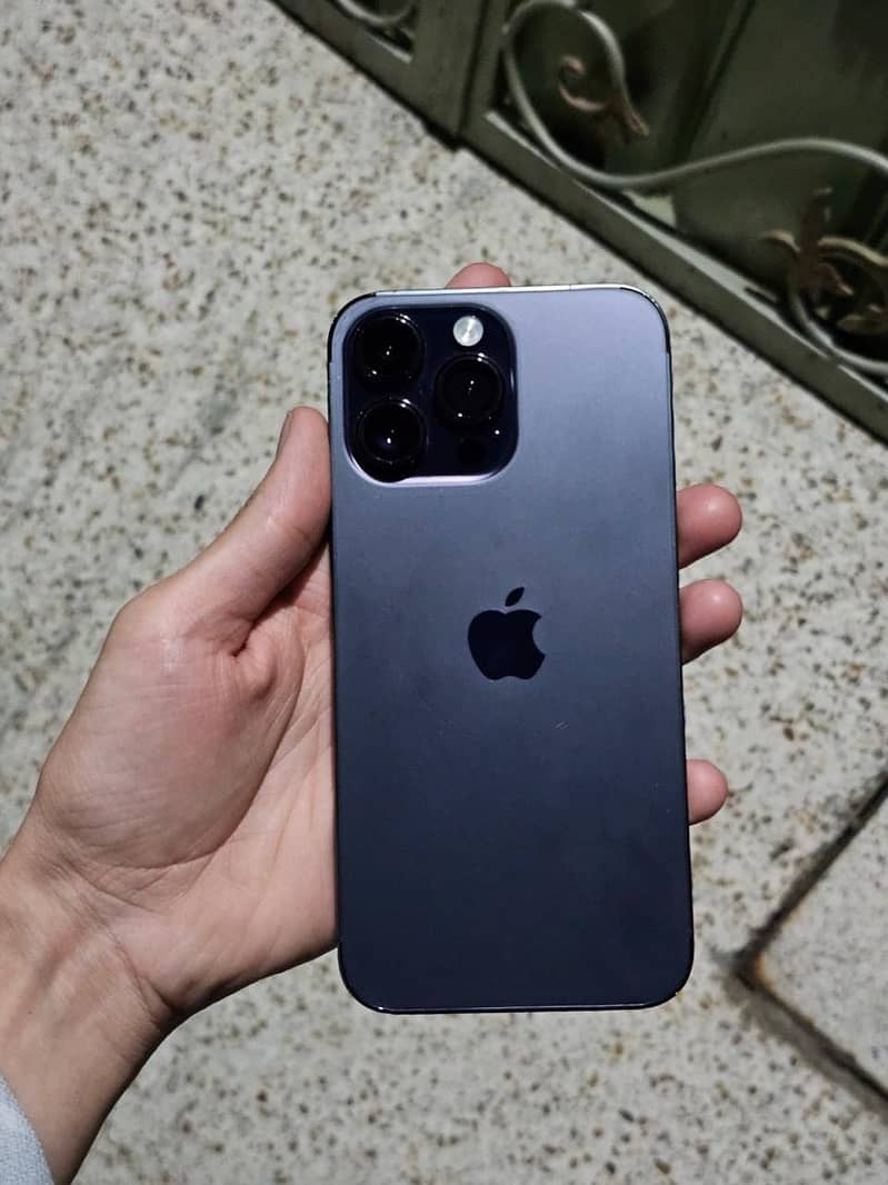 Apple iPhone 14 Pro Max 4
