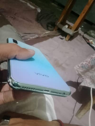 Vivo Y17