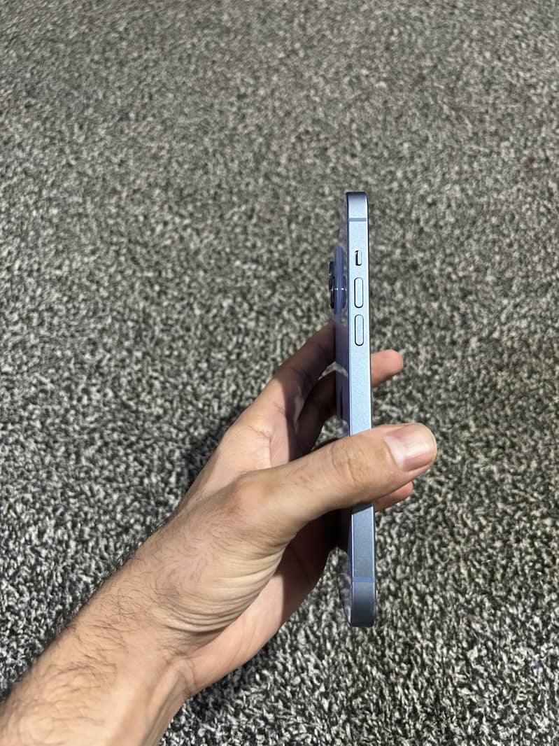 iPhone 14 plus 2