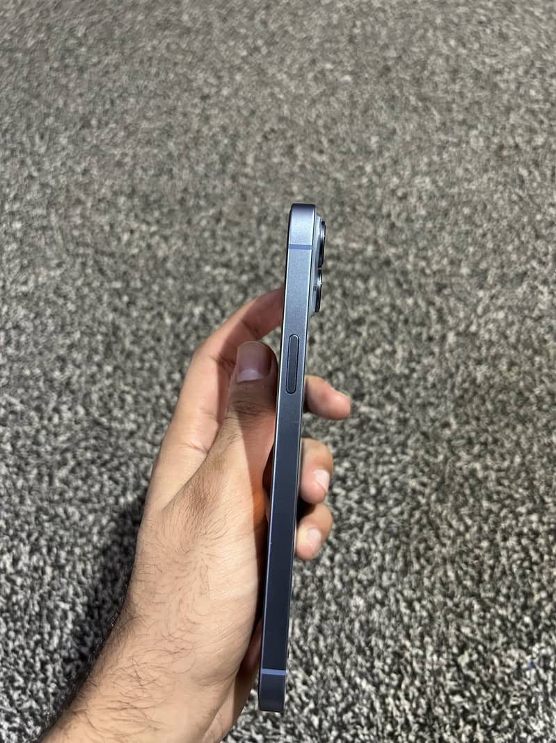 iPhone 14 plus 3