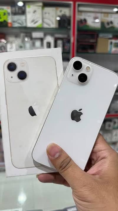 Apple iPhone 13