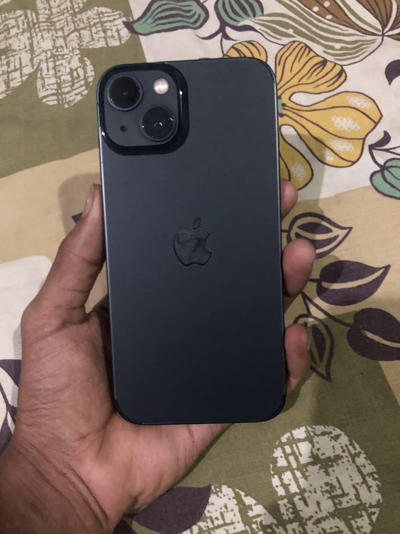 Apple iPhone 13 7