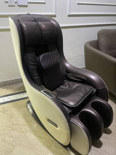 JC Buckman massage chair