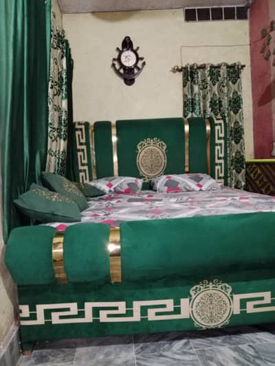 complete furniture bed dressing side table 7 curtains new mattress