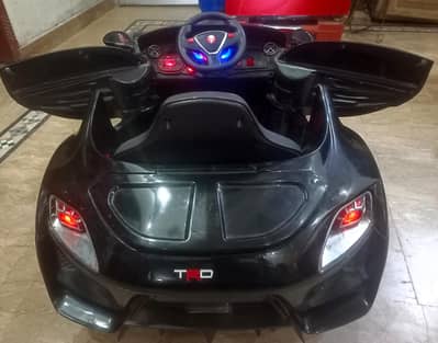 IMPORTED KIDS BABY CAR WITH SWING MODE ( battery new all ok