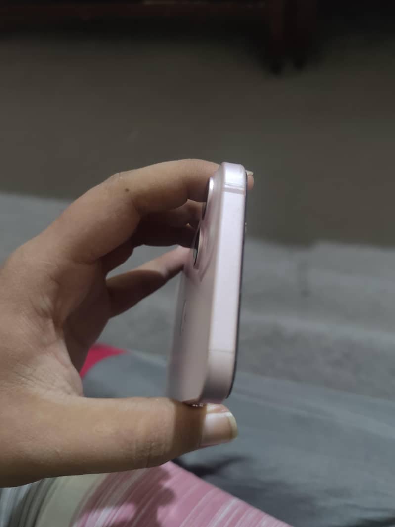 Apple iPhone 15 plus 5