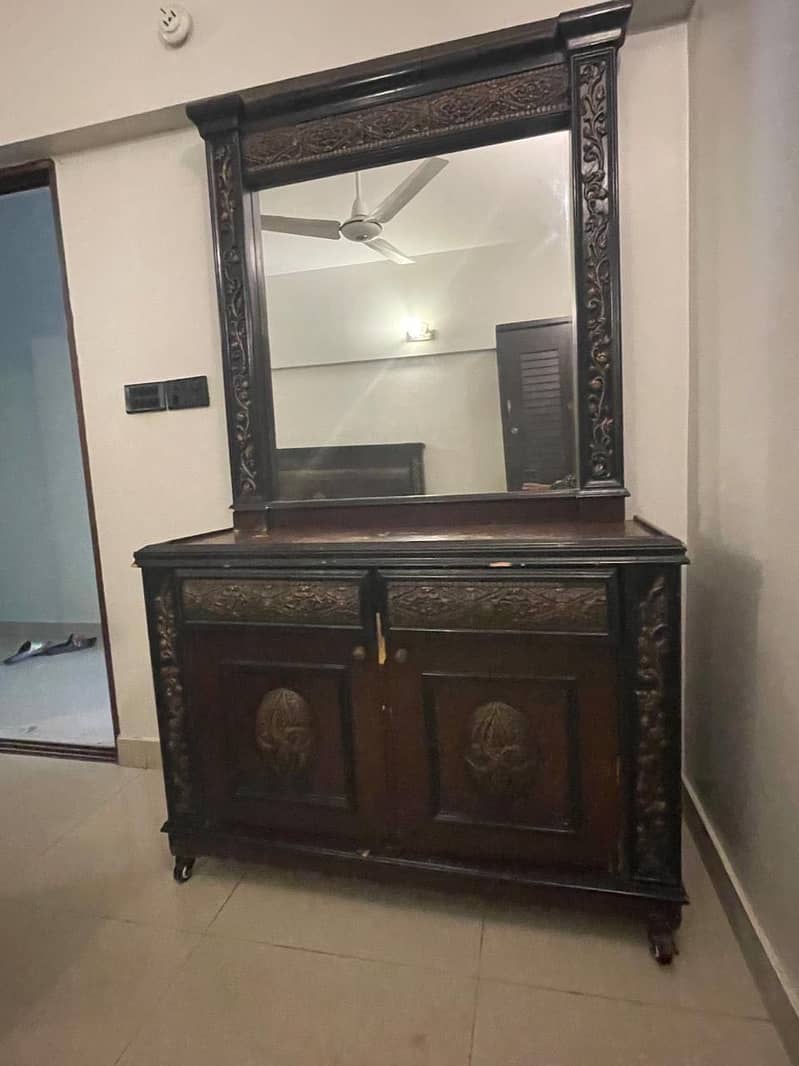 Bed/bed set/dressing table 3