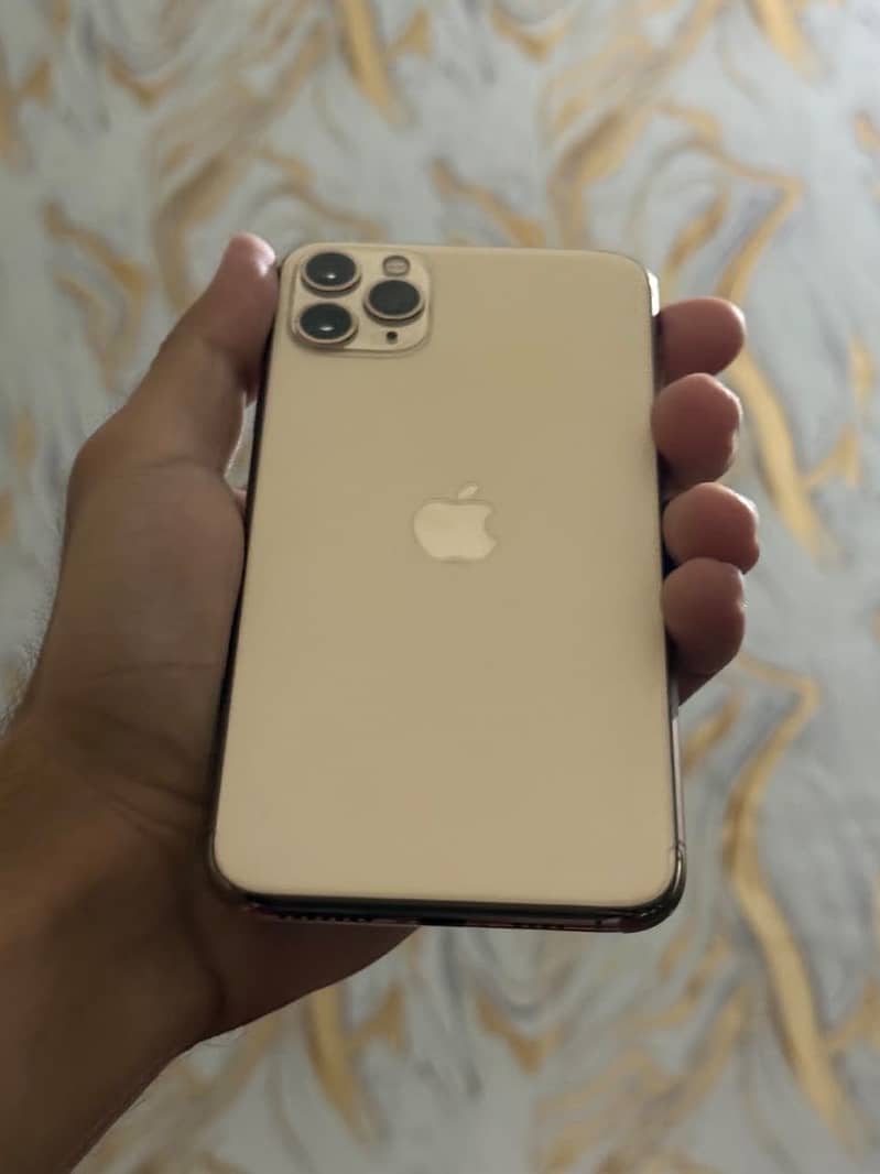 Apple iPhone 11 Pro Max 2