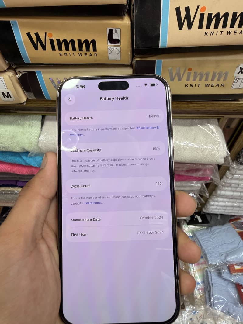 Apple iPhone 16 Pro Max 2