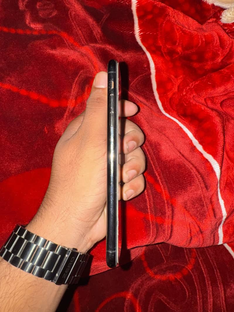 Apple iPhone 11 Pro Max 5
