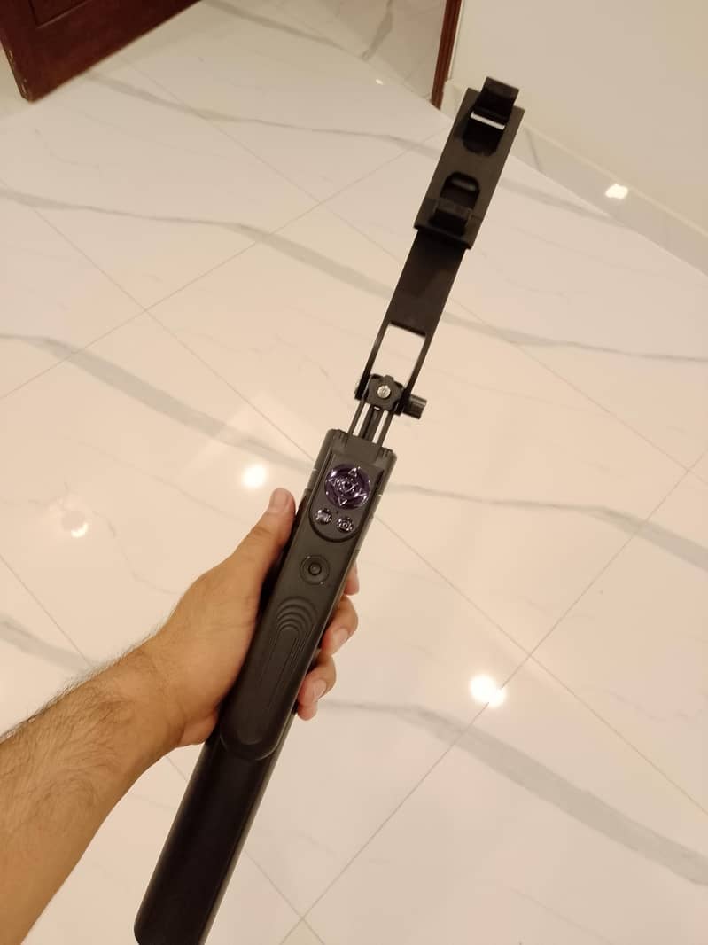 Face Detection Tripod 2