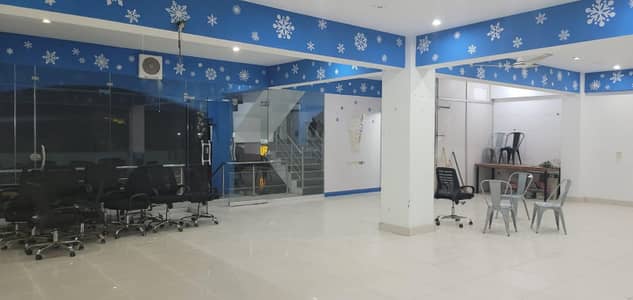 space for rent (Hall)