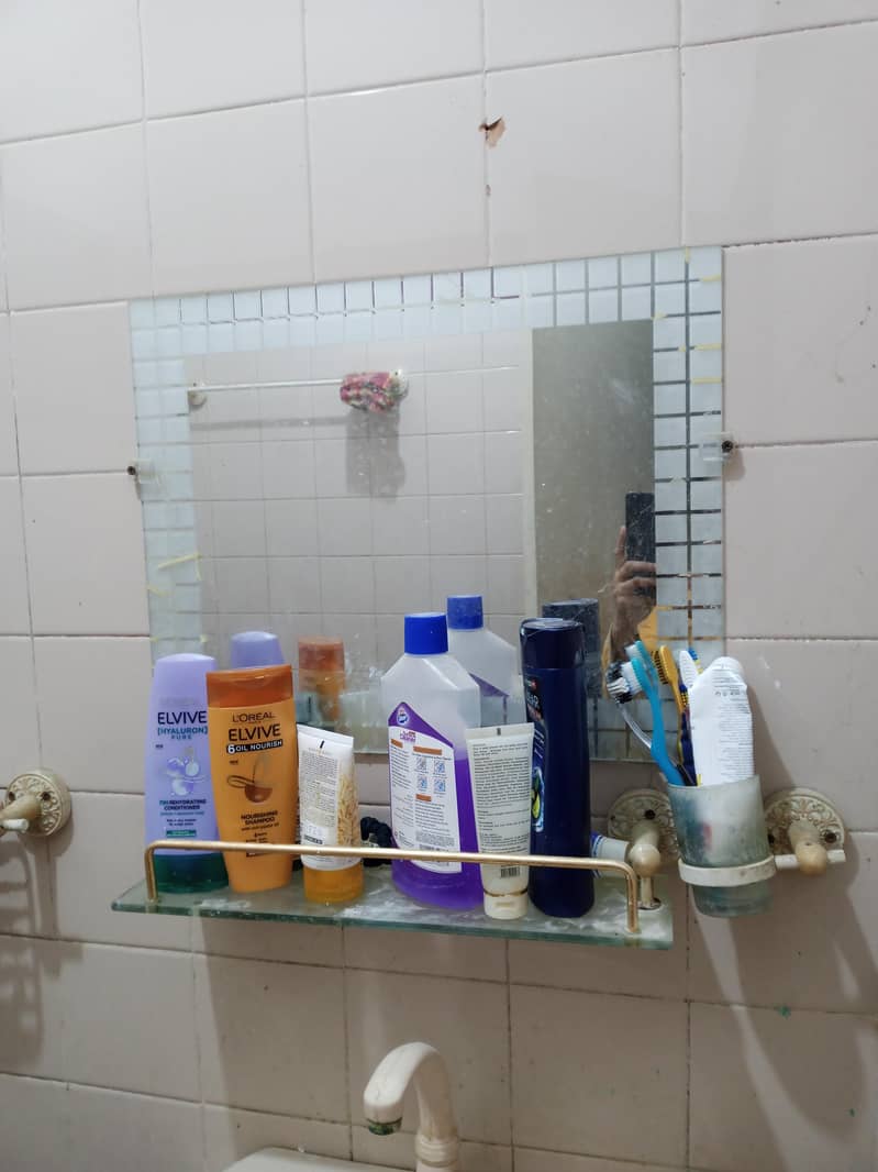 2 complete bathroom sets with mirrors 3