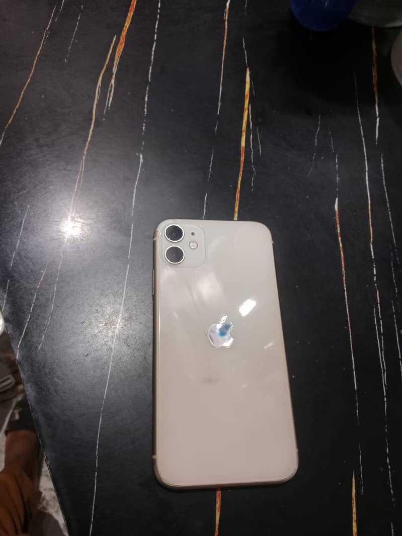 Apple iPhone 11 2