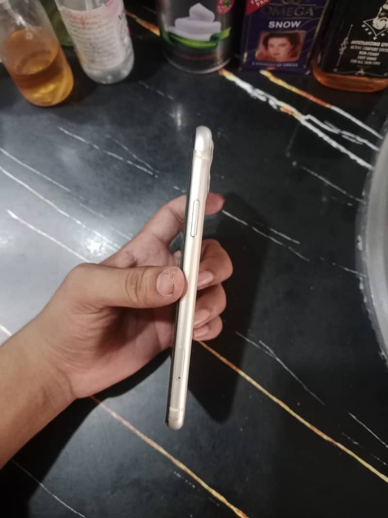 Apple iPhone 11 5