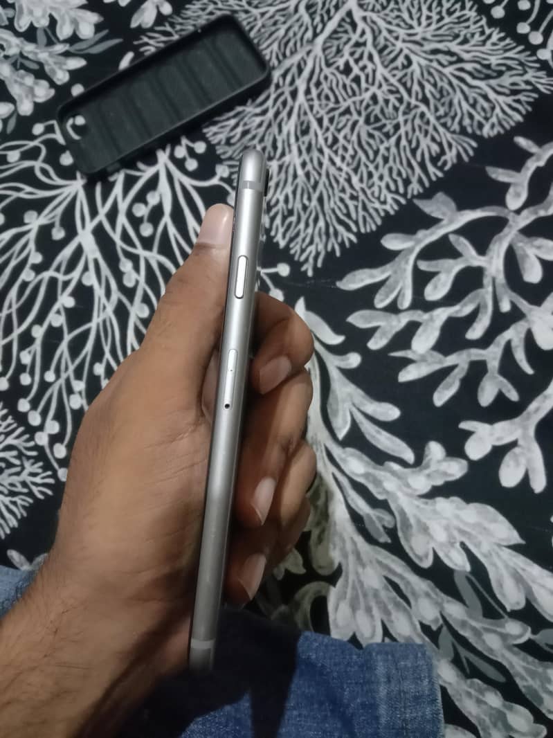 Apple iPhone 6S 3