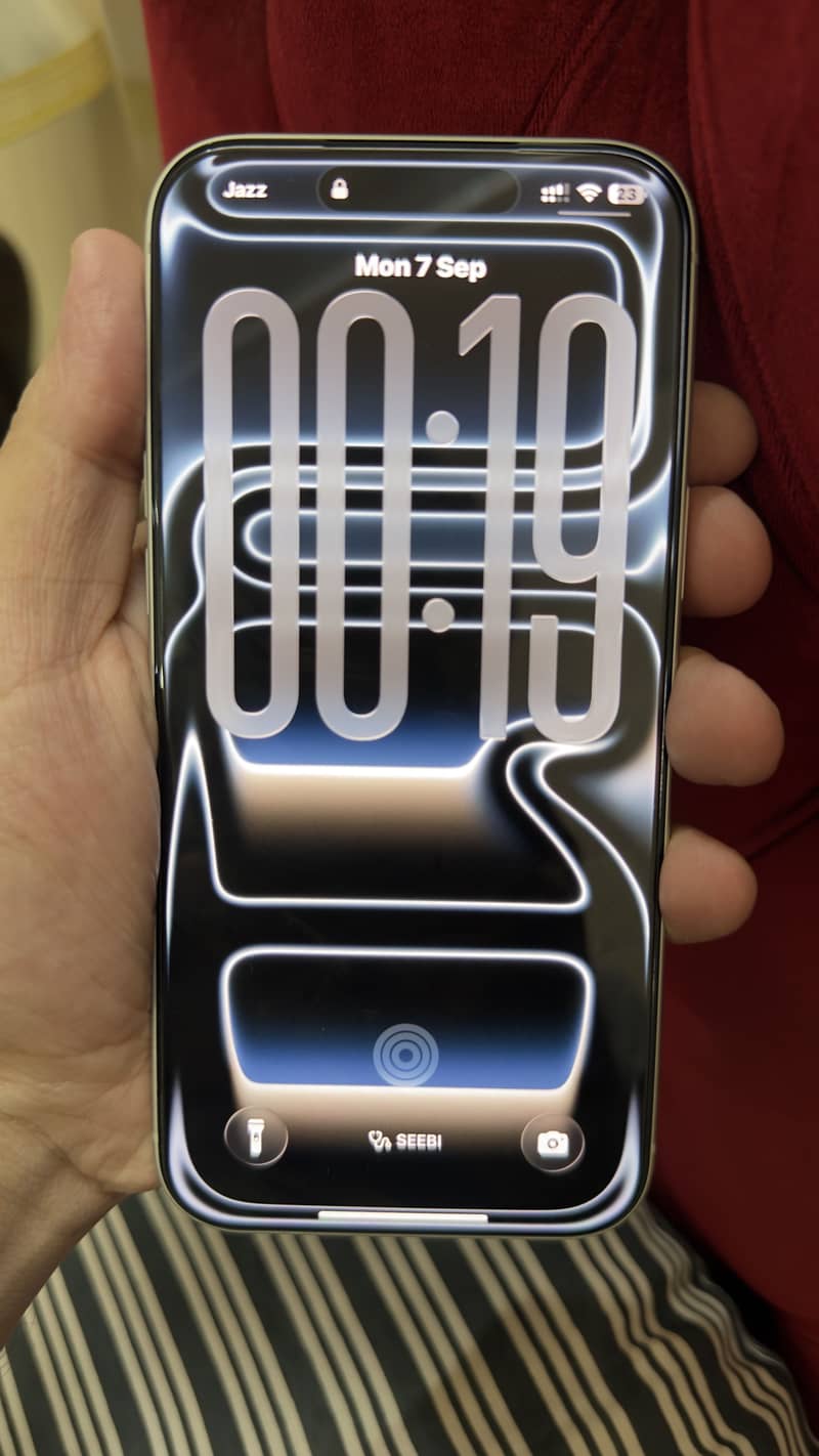 Apple iPhone 17 Pro Max 1