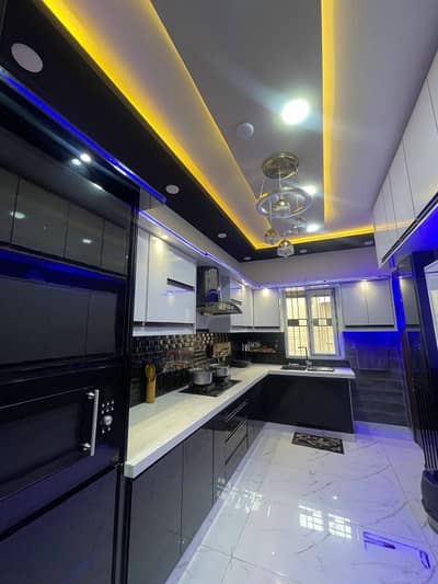 3 bed dd 2nd floor with roof portion available for sale in Gulshan block 5
