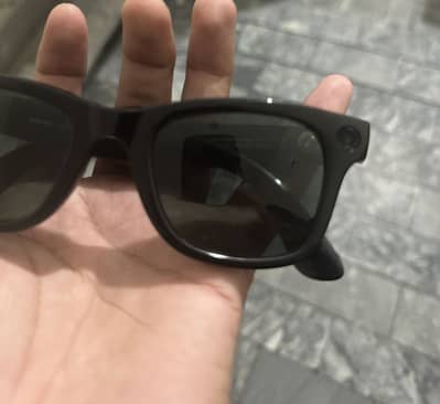 Ray-Ban Meta Gen 1 Smart Glasses - Black Wayfarer with Original Case