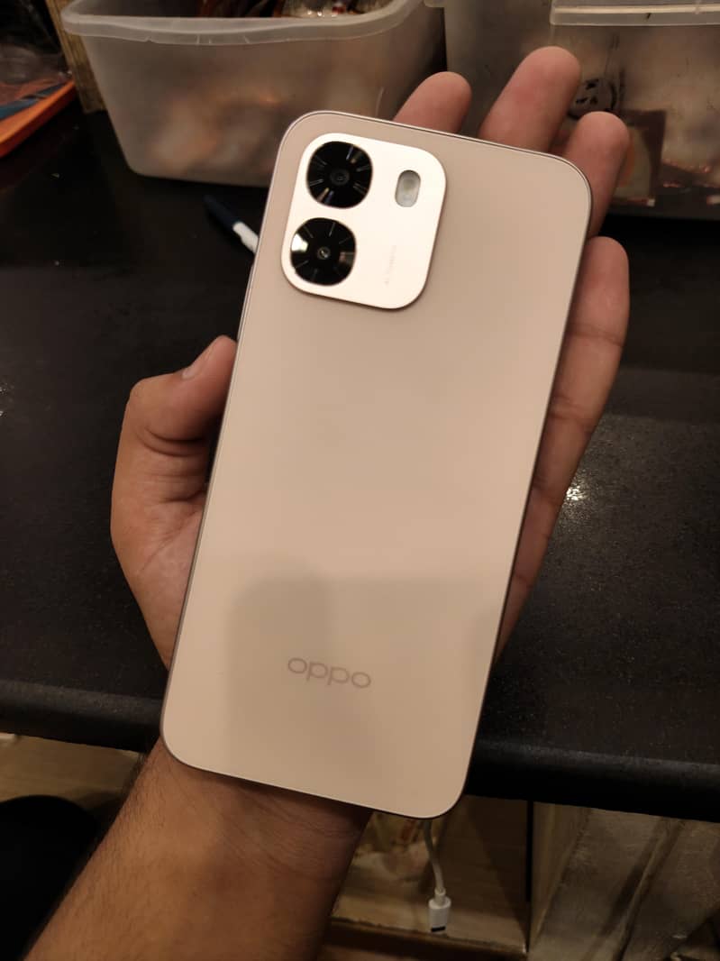 OPPO A6 1