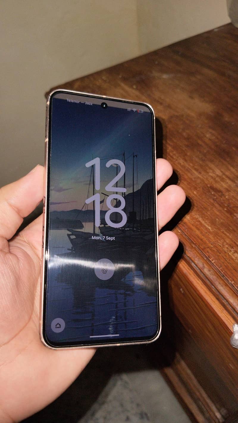 Google Pixel 8 2