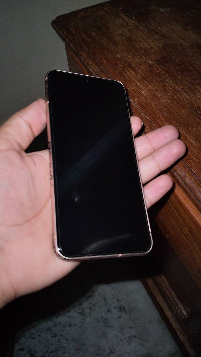 Google Pixel 8 3