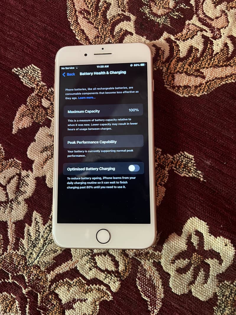 Apple iPhone 8 Plus 4